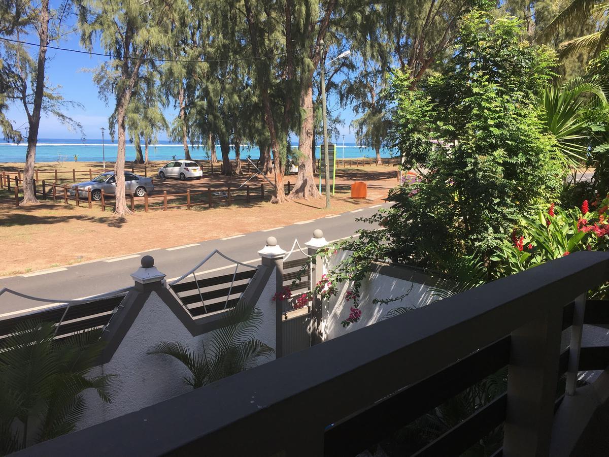 Residence La Plage Flic en Flac Bagian luar foto